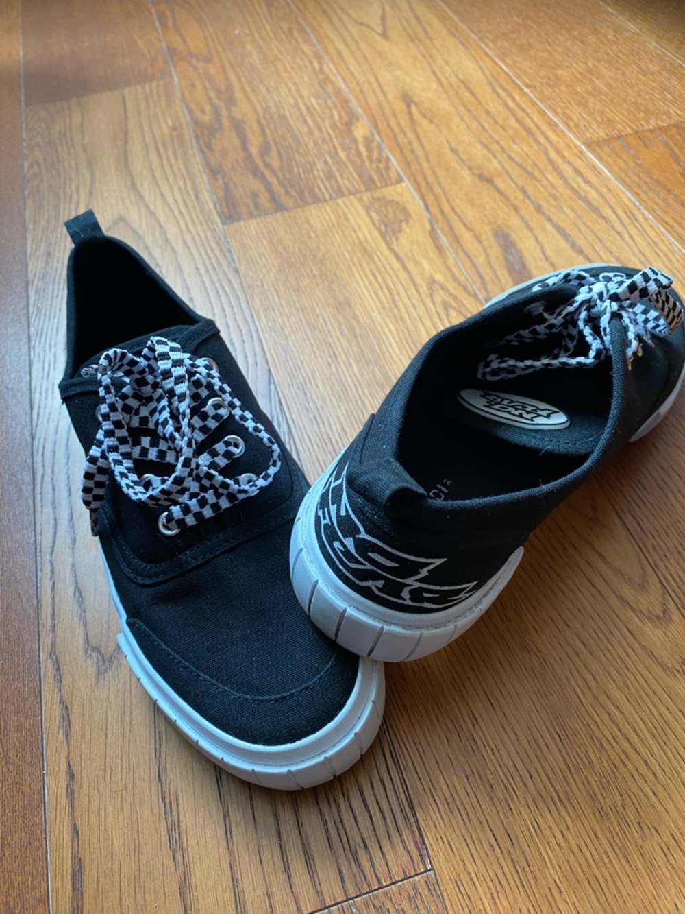 No fear Black Canvas Slip-On Sneakers